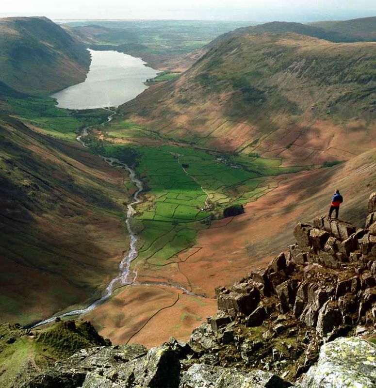 Wastwater and Wasdale.jpg